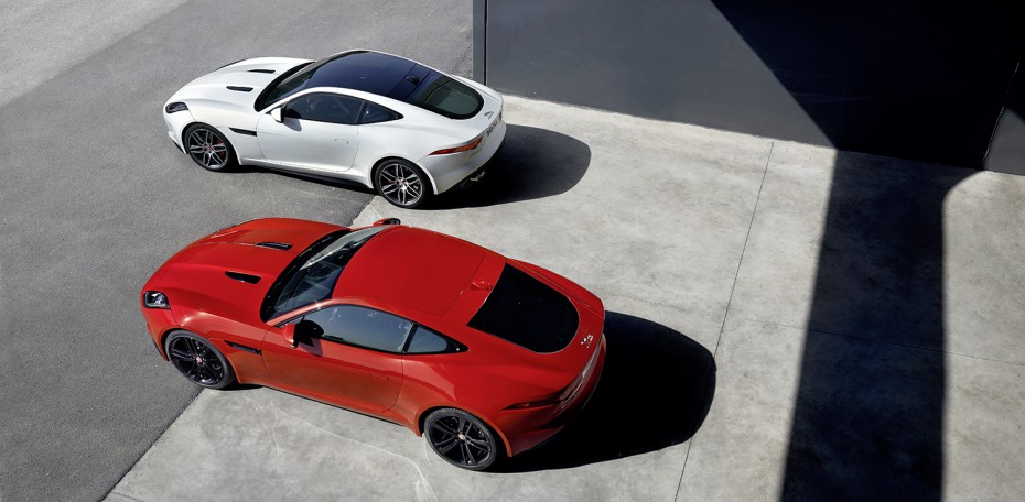 Jag_F-TYPE_Coup__Group_Image_201113_66