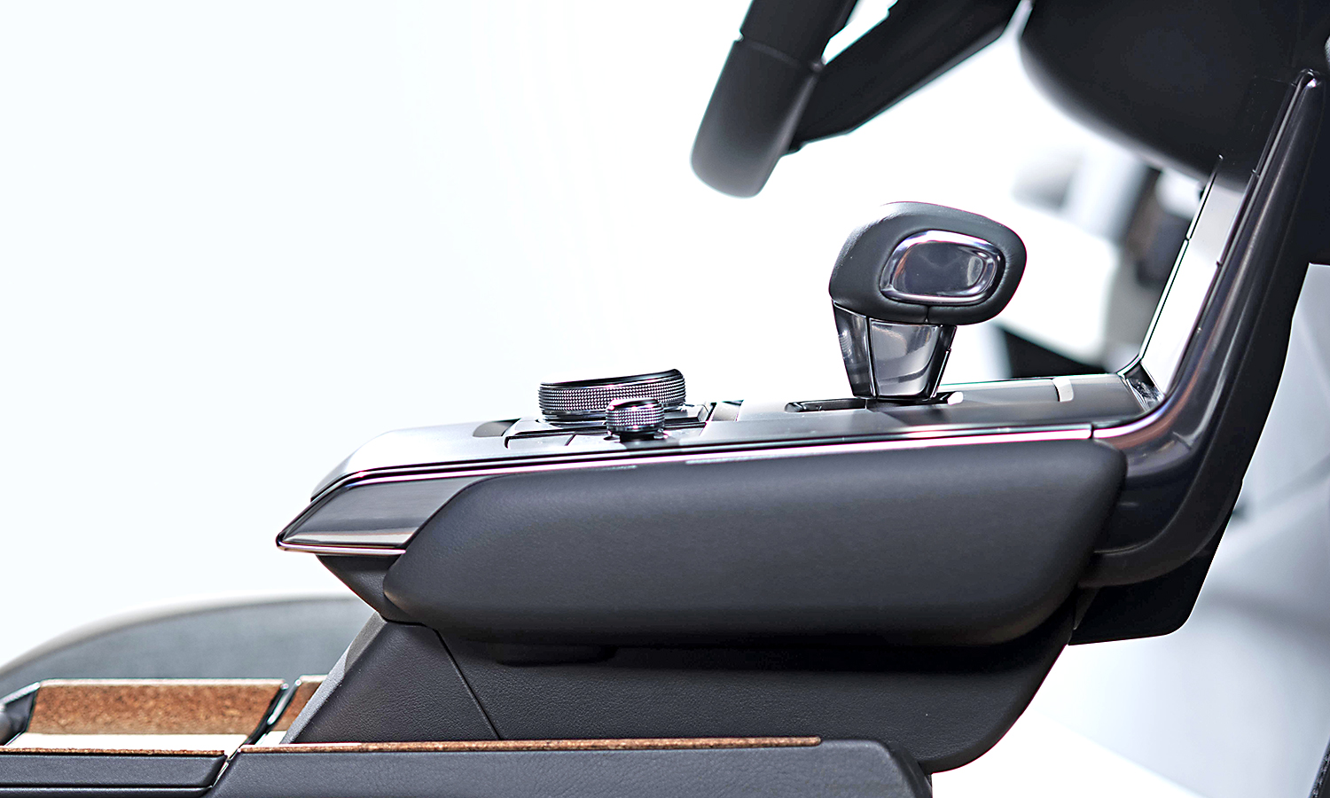 Elektro-MAZDA MX-30 in Tokyo vorgestellt