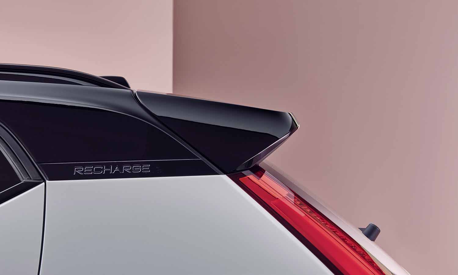 VOLVO CX40 RECHARGE, vollelektrisch1