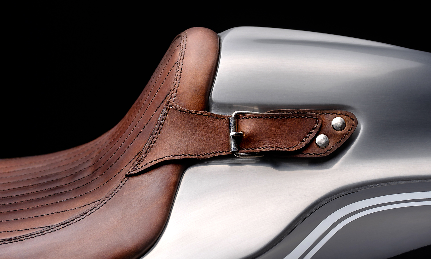 BMW R 18. Interpretiert von Bernhard Naumann, dem Blechmann aus Salzburg