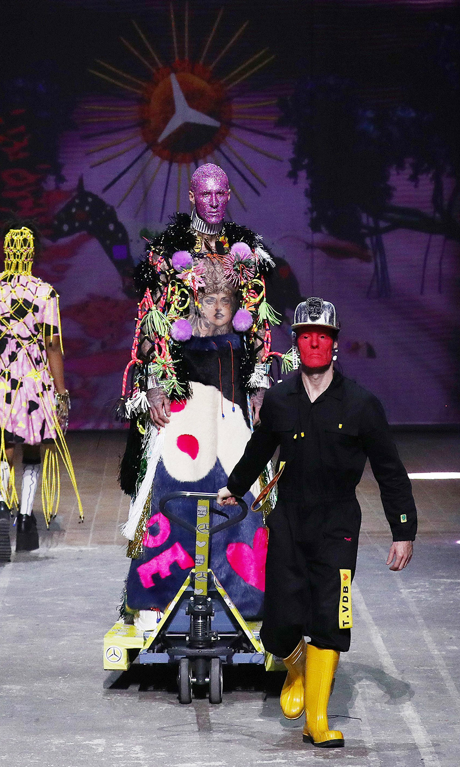 Mercedes Benz Fashion Week 2021/ Tom Van der Borgt