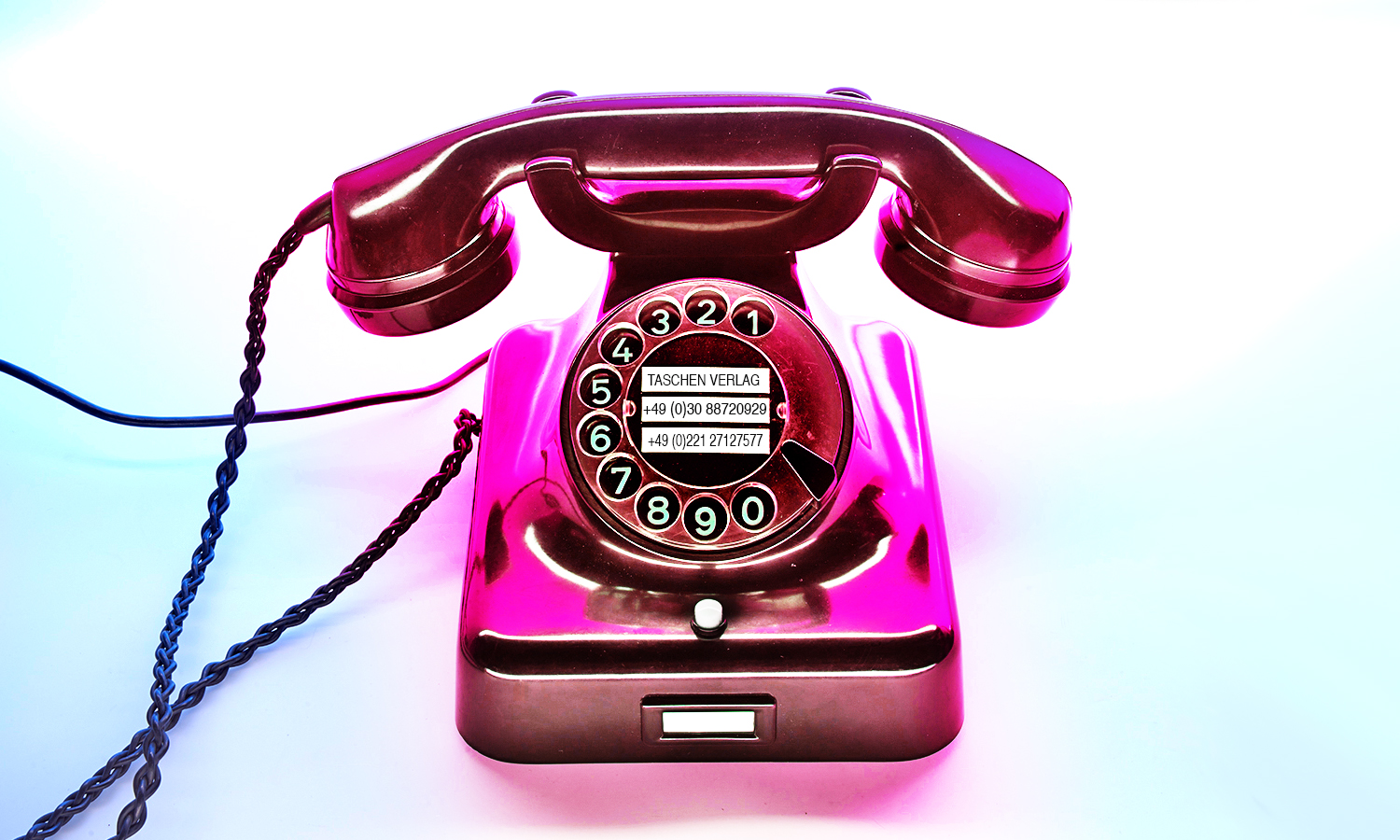 TASCHEN WAREHOUSE SALE 27. BIS 31.JANUAR 2021