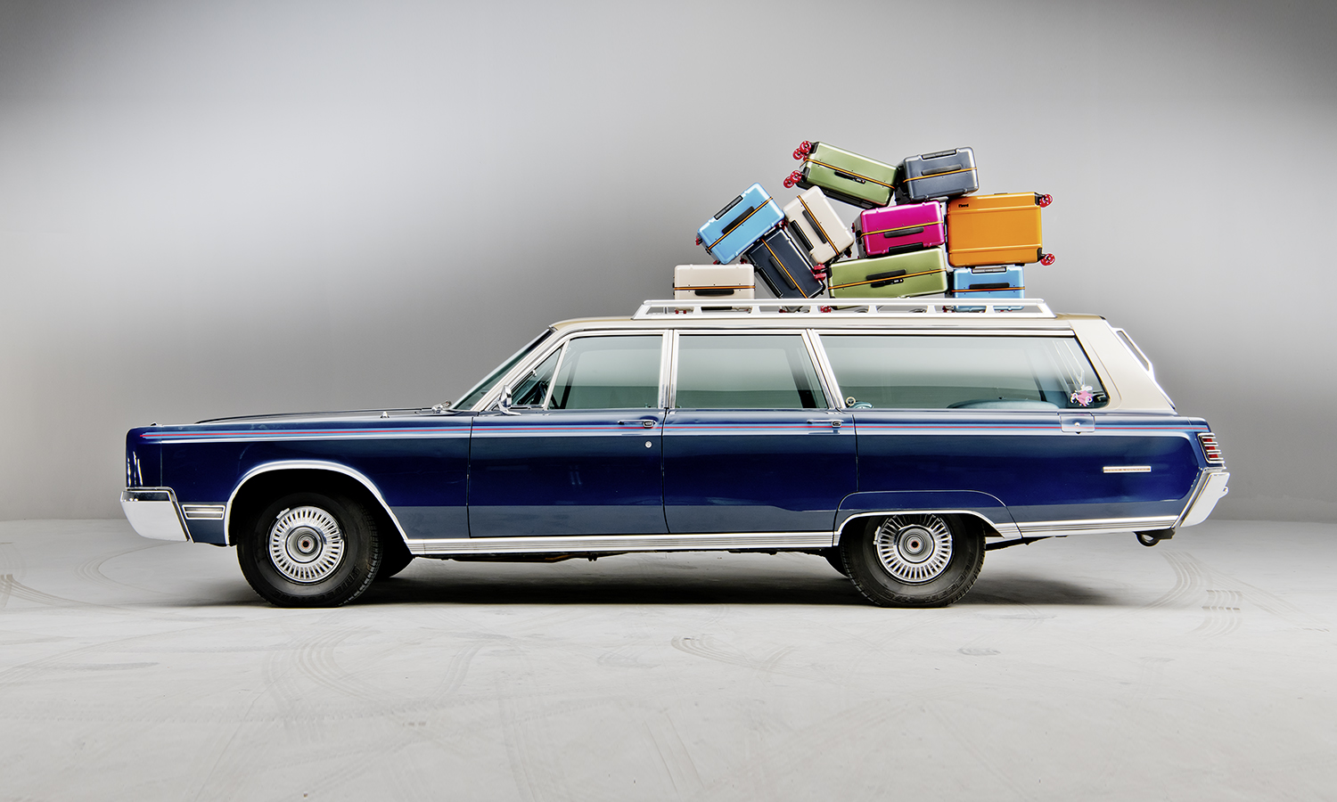 FLOYD/ LIGHTING UP SPIRIT AND STYLE