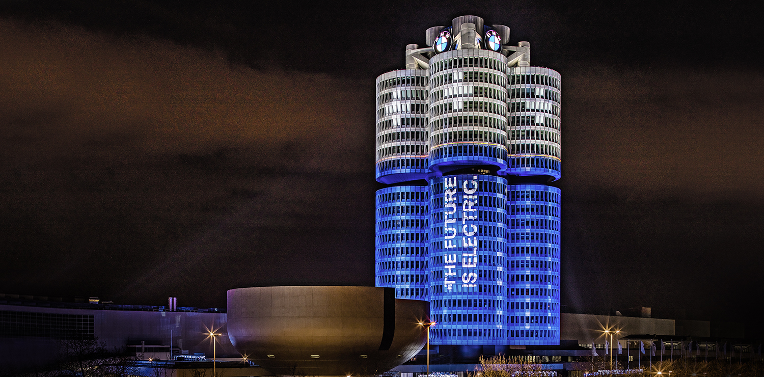 BMW HOCHHAUS / 50 JAHRE